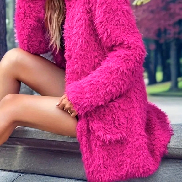 Fushia teddy jacket 3/4 length. Hook closure.  2 front pockets. NEW - Picture 5 of 12